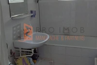 Apartament cu 3 camere decomandat în Unirii Sud