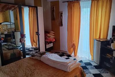 Casă cu 6 camere cu Teren 700 Mp în Cazasu - 4