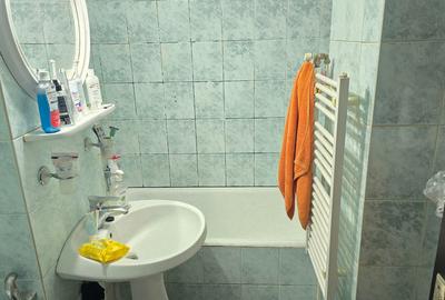Apartament cu 2 camere decomandat în 22 Decembrie - 9