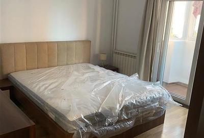 Apartament cu 3 camere decomandat, mobilat în Berceni
