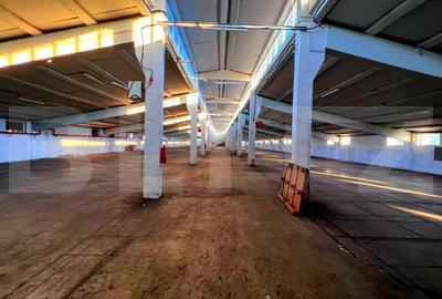 Spațiu comercial, de 4,200 mp, în Central - 2