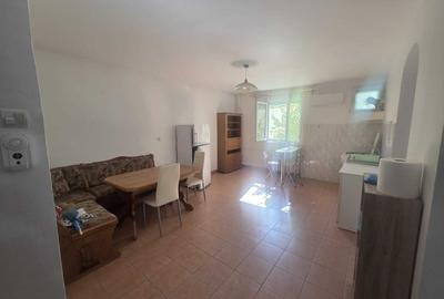 Apartament cu 2 camere decomandat în Spitalul Județean - 3