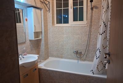 Apartament semidecomandat în Berceni