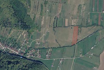 Teren de 10900 mp, în Vulcan