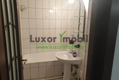 Apartament cu 3 camere decomandat în Centru Civic - 10