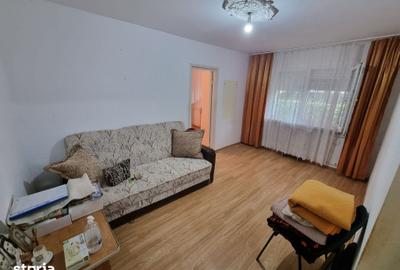 Apartament cu 2 camere în Km 4