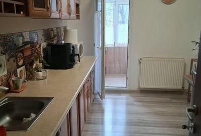 Apartament cu 3 camere decomandat în Central - 2