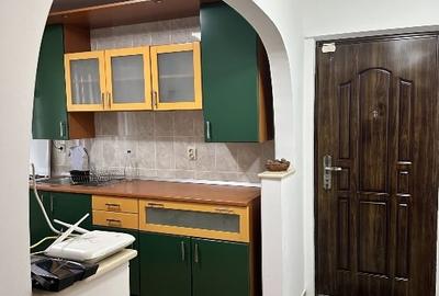 Apartament cu 3 camere semidecomandat, mobilat în Orizont - 2
