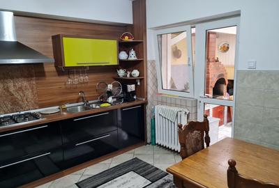 Duplex cu 4 camere cu Teren 125 Mp în Mărăști - 1
