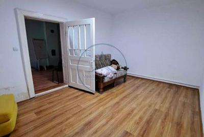 Casă cu 4 camere cu Teren 1400 Mp în Nimigea - 2