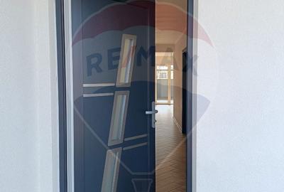 Casă cu 4 camere în Central - 1