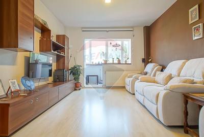 Apartament cu 3 camere decomandat, mobilat în Răcădău - 1