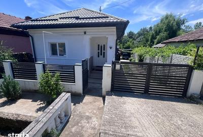 Casă cu 4 camere cu Teren 684 Mp în Bucovăț - 1