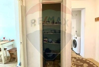 Apartament cu 2 camere decomandat în ICIL - 9