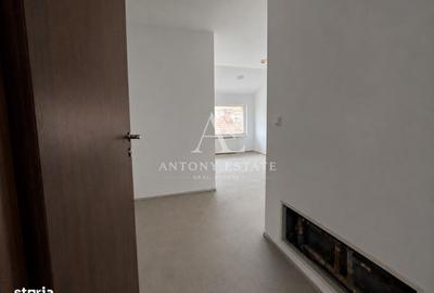 Spațiu comercial, de 92 mp, în Central