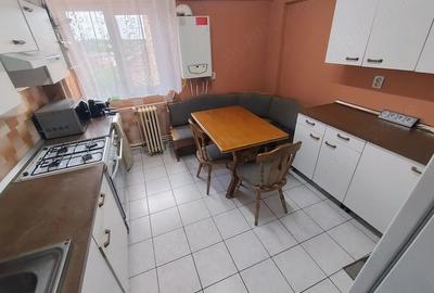 Apartament cu 4 camere decomandat în Soarelui - 1