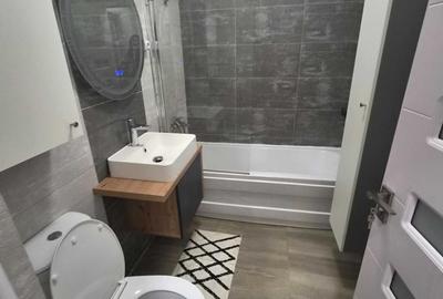 Apartament cu 2 camere decomandat în Metalurgiei