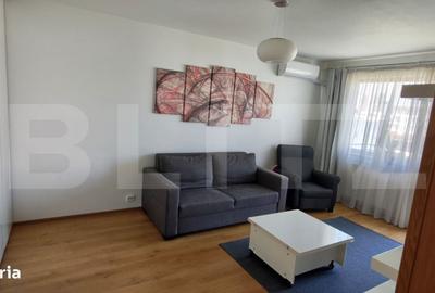 Apartament cu 2 camere decomandat în Tractorul