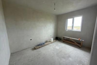 Casă cu 3 camere cu Teren 314 Mp în Central