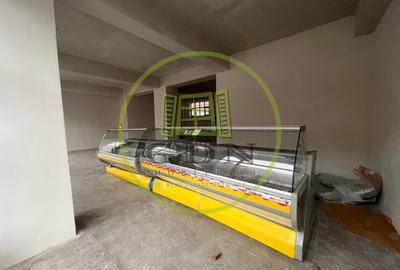Spațiu comercial, de 427 mp, în 1 Mai
