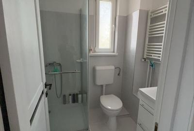 Apartament cu 3 camere decomandat în Rahova - 1