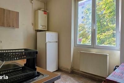 Garsonieră decomandată în Valea Cetății