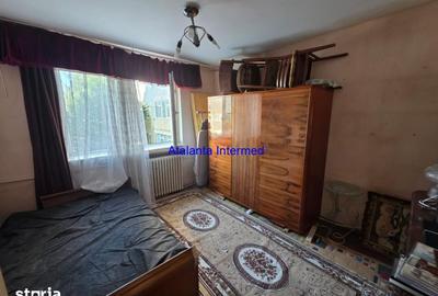 Apartament cu 3 camere decomandat în CET