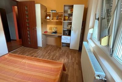 Apartament cu 3 camere semidecomandat în Central - 10