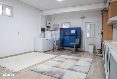 Casă cu 4 camere cu Teren 950 Mp în Roșu - 2
