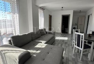 Apartament cu 2 camere semidecomandat, mobilat în Dâmbul Rotund
