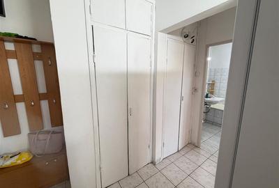 Apartament cu 2 camere decomandat în 9 Mai - 9