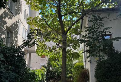 Casă cu 4 camere cu Teren 100 Mp în Central