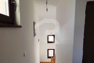 Casă cu 5 camere cu Teren 617 Mp în Snagov - 3