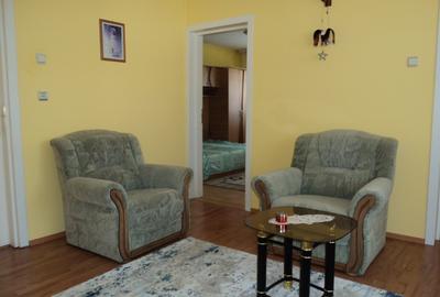 Casă cu 5 camere cu Garaj în Bujoreni - 9