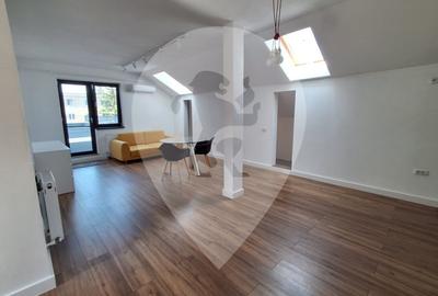 Apartament cu 3 camere decomandat în Florilor