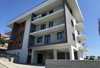 Apartament cu 3 camere decomandat în Cetății - 1