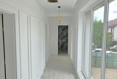 Casă cu 4 camere cu Teren 200 Mp în Central - 8