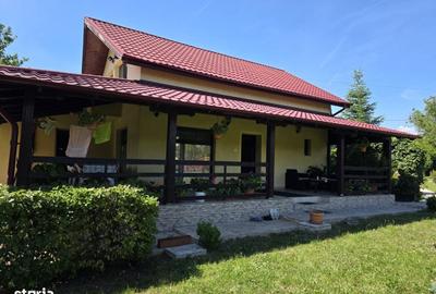Casă cu 4 camere în Bălata - 1