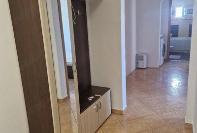 Apartament cu 3 camere decomandat în Lunei - 1