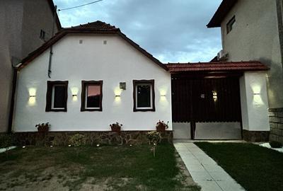 Casă cu 3 camere în Finiș