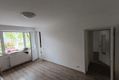 Apartament cu 3 camere semidecomandat în Constructorilor - 6
