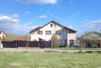 Duplex cu 4 camere cu Teren 276 Mp în Chinteni - 1