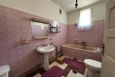 Casă cu Teren 378 Mp în Central