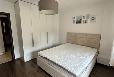 Apartament cu 3 camere decomandat în Berceni