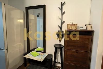 Apartament cu 3 camere decomandat în Crângași