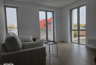 Apartament cu 4 camere în Armeneasca