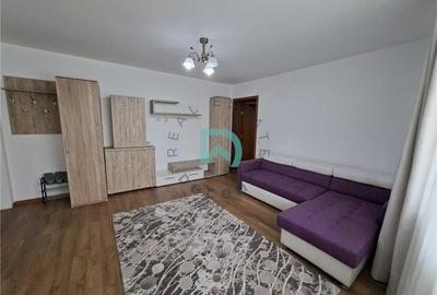 Apartament cu 2 camere semidecomandat în Tractorul - 2