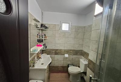 Apartament cu 3 camere decomandat în Sfântu Ilie