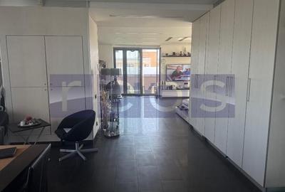 Penthouse cu 4 camere decomandat, mobilat în Central - 7