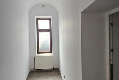 Spațiu comercial, de 100 mp, în Central - 10